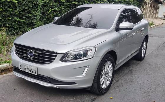 VOLVO XC60 2.0 T5 DYNAMIC FWD TURBO GASOLINA 4P AUTOMÁTICO VOLVO XC60 2.0 T5 DYNAMIC FWD TURBO GASOLINA 4P AUTOMÁTICO